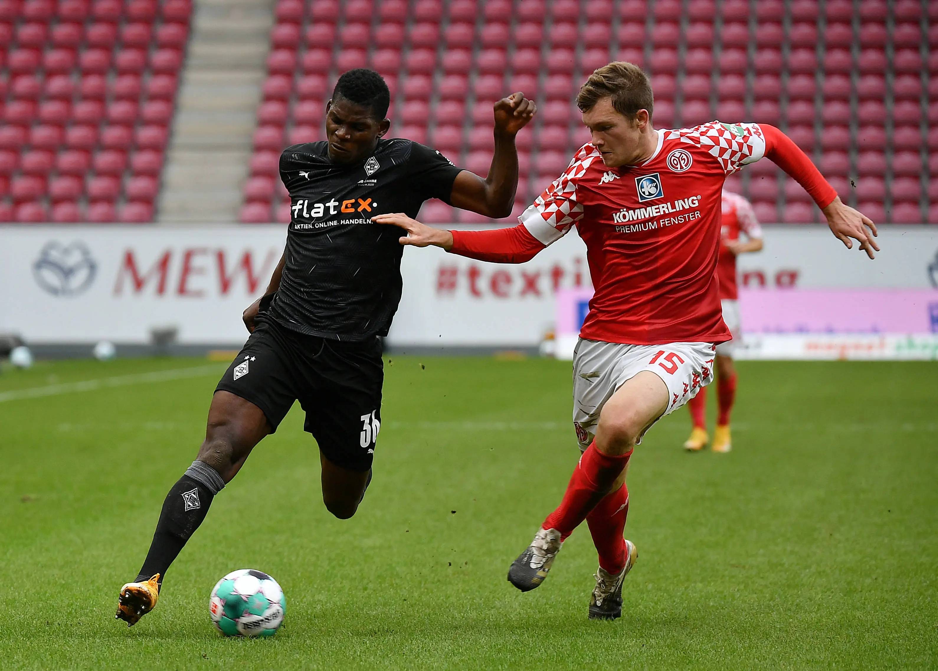 关于今晚体能课后;门兴格拉德巴赫篮板制胜备战德甲;信心回归;临场指挥获称赞的信息 关于今晚体能课后;门兴格拉德巴赫篮板制胜备战德甲;信心回归;临场指挥获称赞的信息