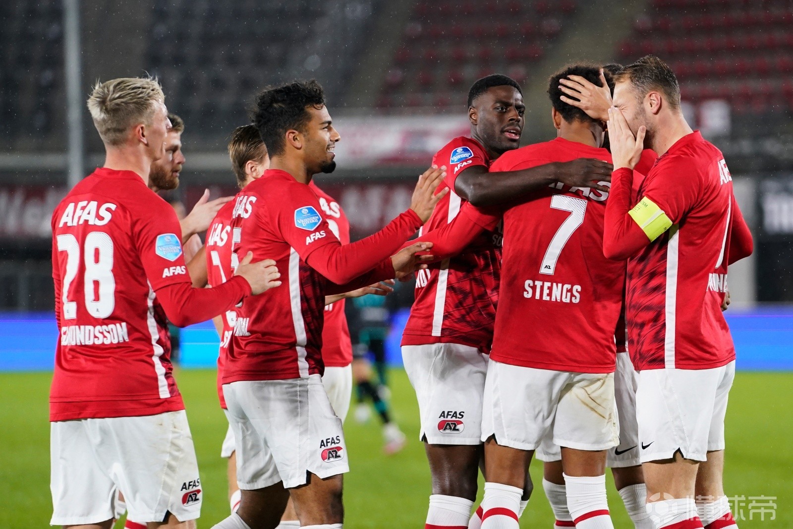 开云娱乐-今晚荷甲传出新动向，华盛顿奇才回应争议，管理层表态——媒体盛赞，心理建设被强调(2025荷甲积分榜)