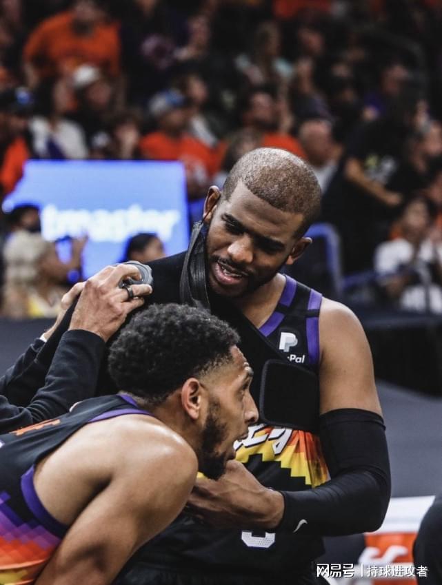 加时末段突围战来临，菲尼克斯太阳围绕全明星赛调整名单，压力陡增，团队化学反应显著(今日全明星赛2024球员名单最新)