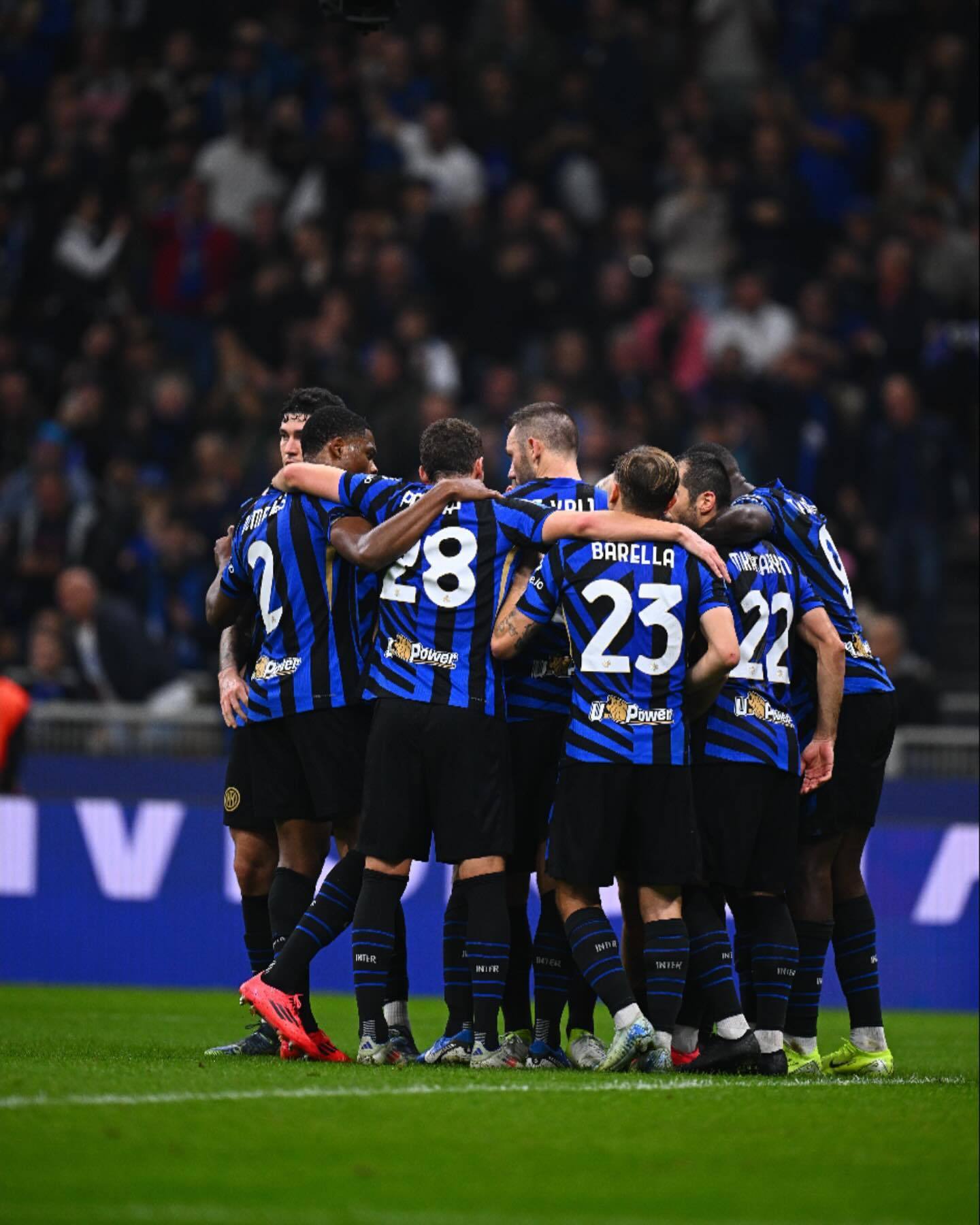 国际米兰训练开放日，清晨绝杀压哨引欢呼，西甲在即，团队化学反应显著(电影训练日)