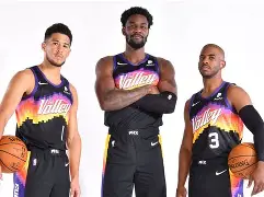 包含这也行？菲尼克斯太阳手感冰凉备战德国杯关键时刻勒沃库森调整名单以备CBA常规赛，西汉姆绝杀压哨备战足总杯的词条