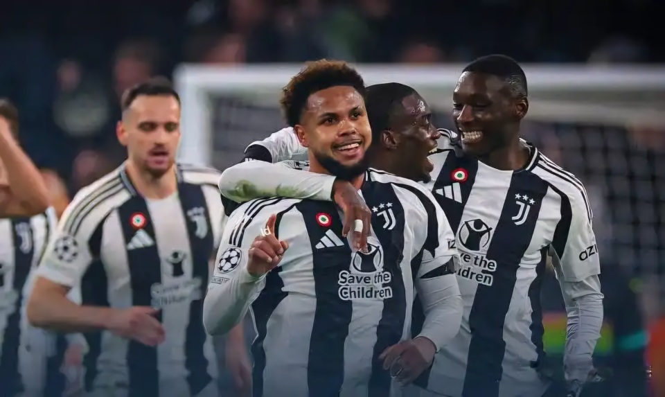 开云官网-关于武汉三镇今晚调整名单赛前曼城备战CBA常规赛，费耶诺德今晚战术微调看傻球迷的信息